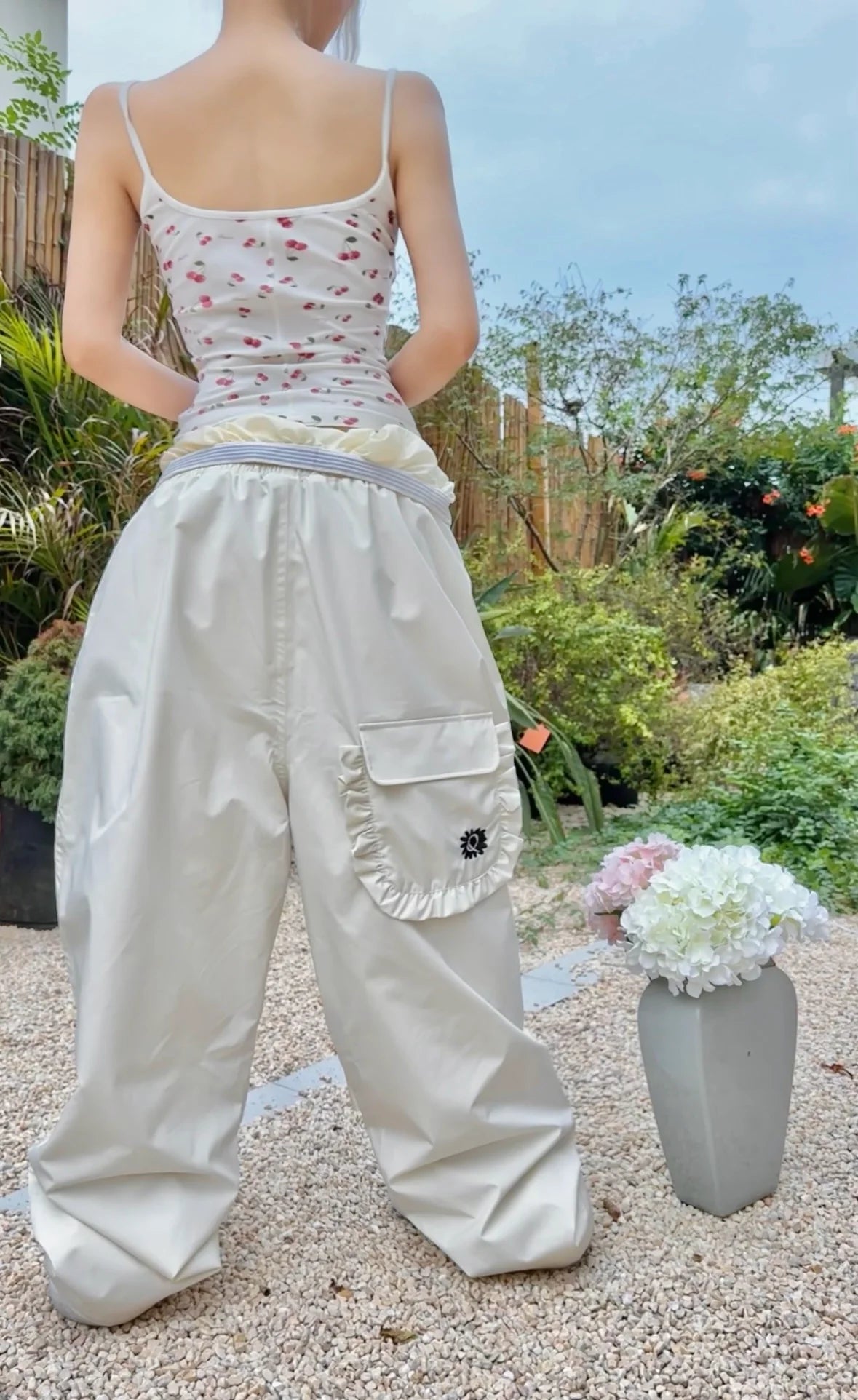 QLEO Lace Trim Snow Pant