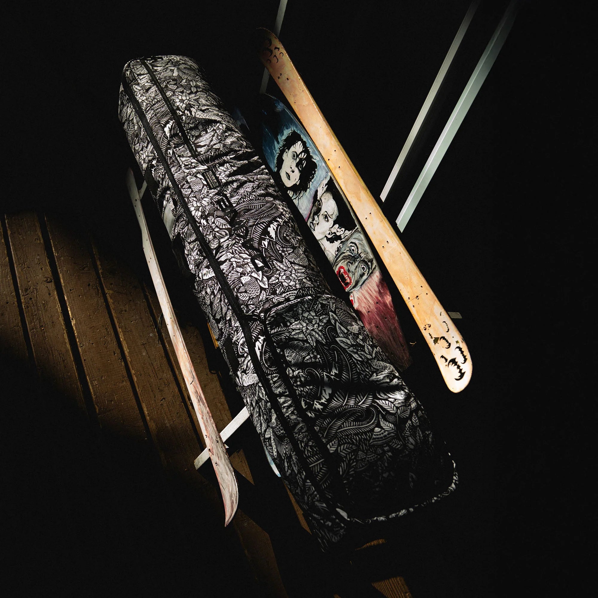 Dakine Fall Line Ski Roller Bag