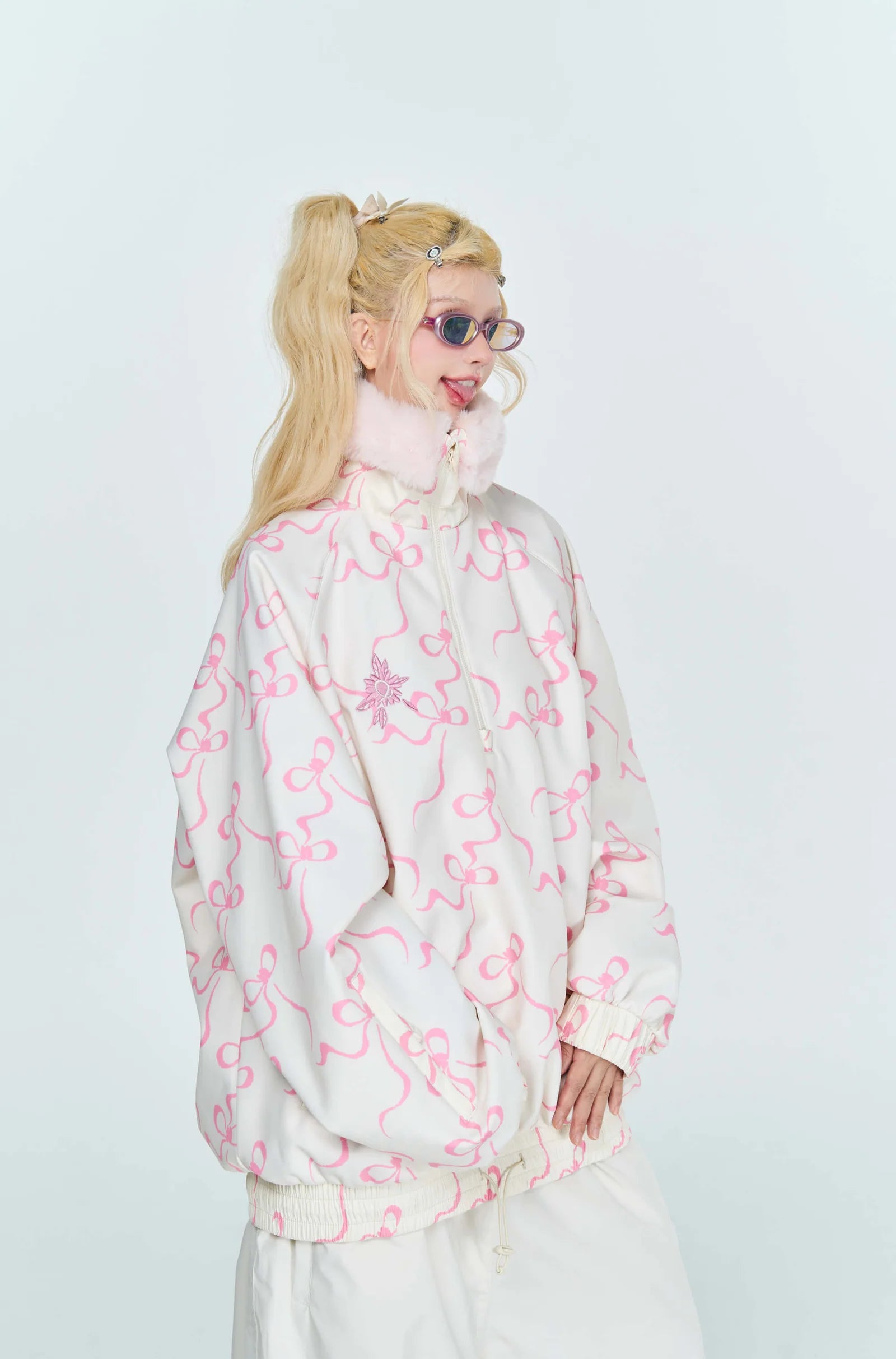 QLEO Bow Tie Fur Collar Hoodie