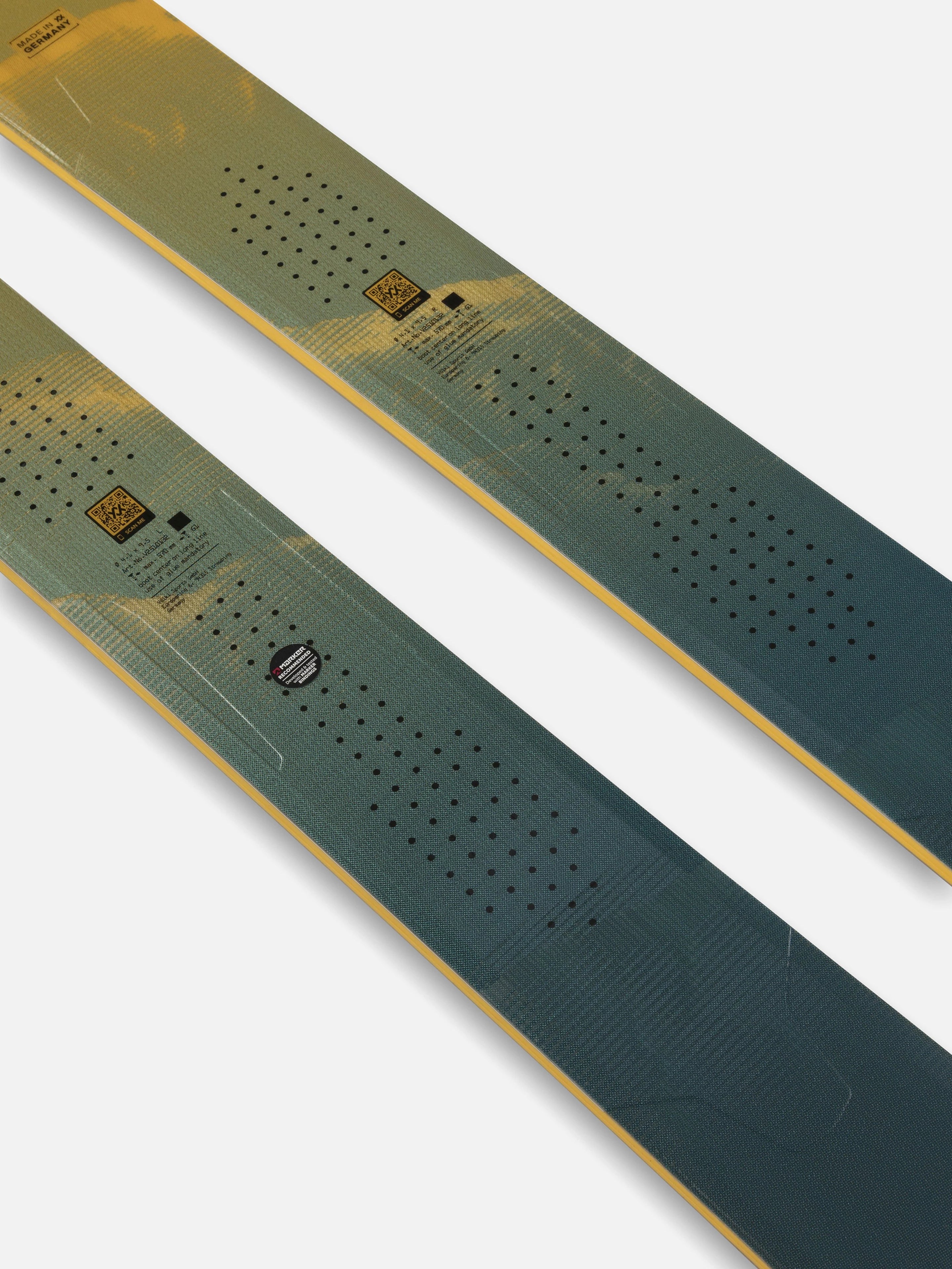 Volkl Blaze 104 Skis 2027